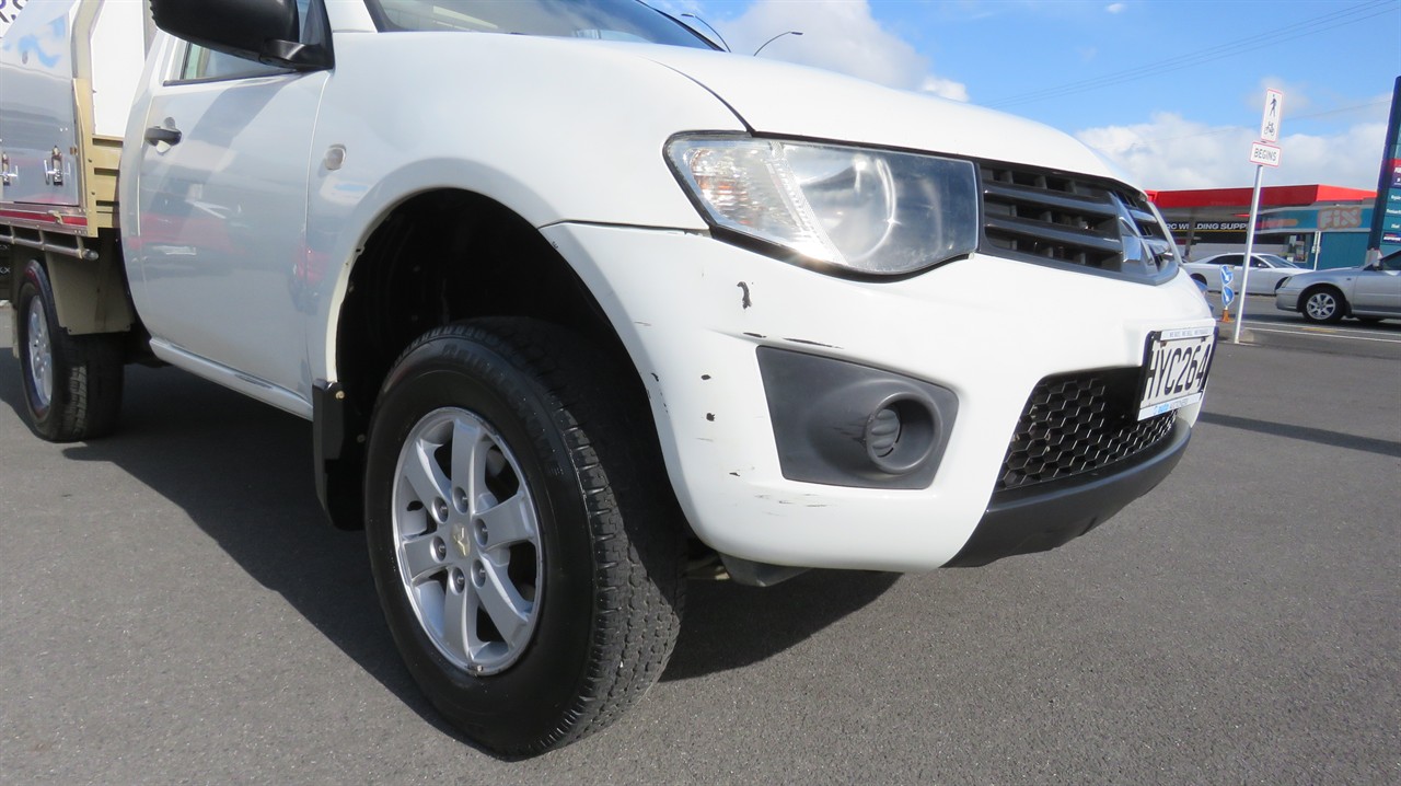 2015 Mitsubishi Triton