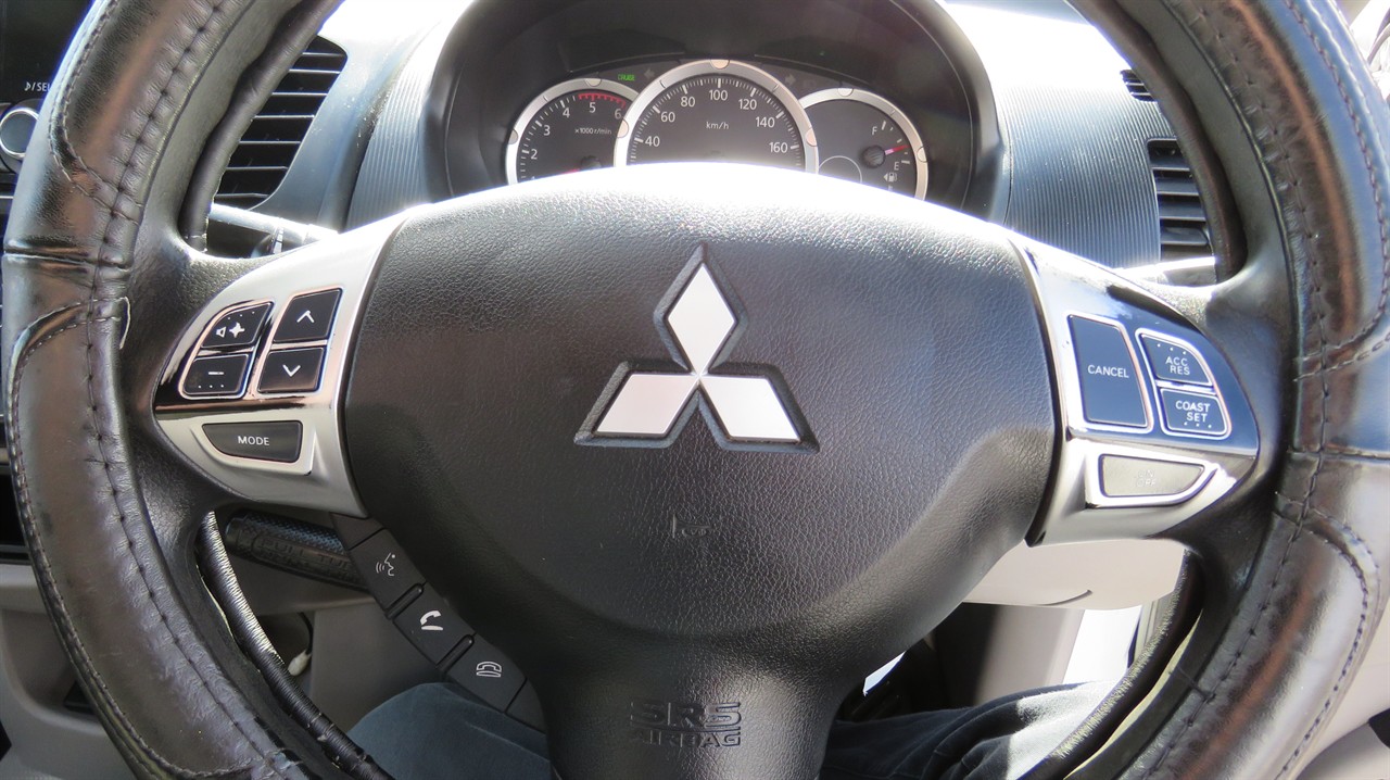 2015 Mitsubishi Triton