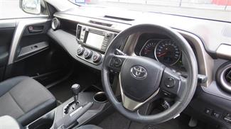 2014 Toyota RAV4 - Thumbnail