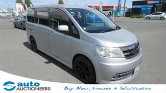 2006 Nissan Serena - Thumbnail