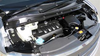 2006 Nissan Serena - Thumbnail