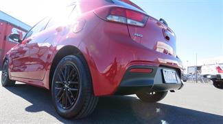 2020 Kia Rio - Thumbnail