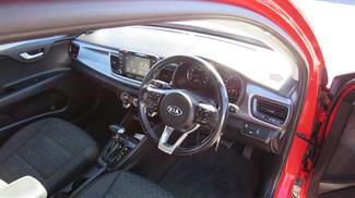 2020 Kia Rio - Thumbnail