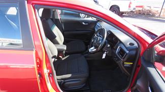 2020 Kia Rio - Thumbnail