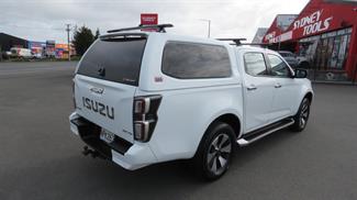 2021 Isuzu D-Max - Thumbnail