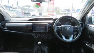 2018 Toyota Hilux - Thumbnail