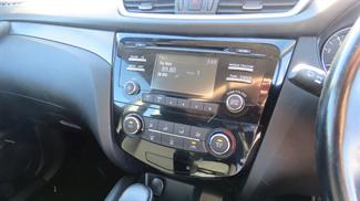 2015 Nissan Qashqai - Thumbnail