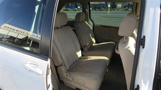 2005 Mazda MPV - Thumbnail