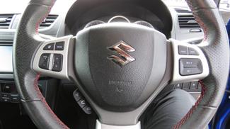 2016 Suzuki Swift - Thumbnail
