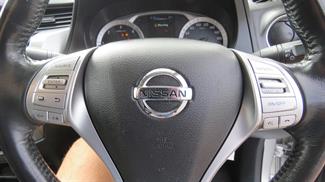 2019 Nissan Navara - Thumbnail