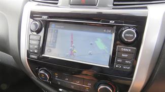 2019 Nissan Navara - Thumbnail