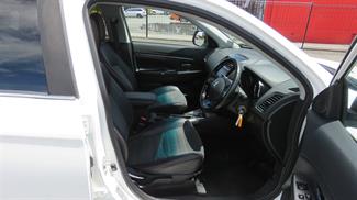 2017 Mitsubishi Asx - Thumbnail