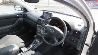 2009 Toyota Avensis - Thumbnail