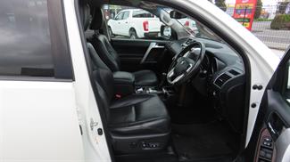 2016 Toyota Landcruiser Prado - Thumbnail