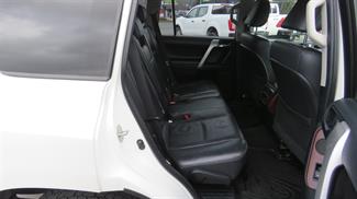 2016 Toyota Landcruiser Prado - Thumbnail