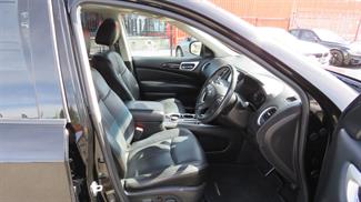 2014 Nissan Pathfinder - Thumbnail