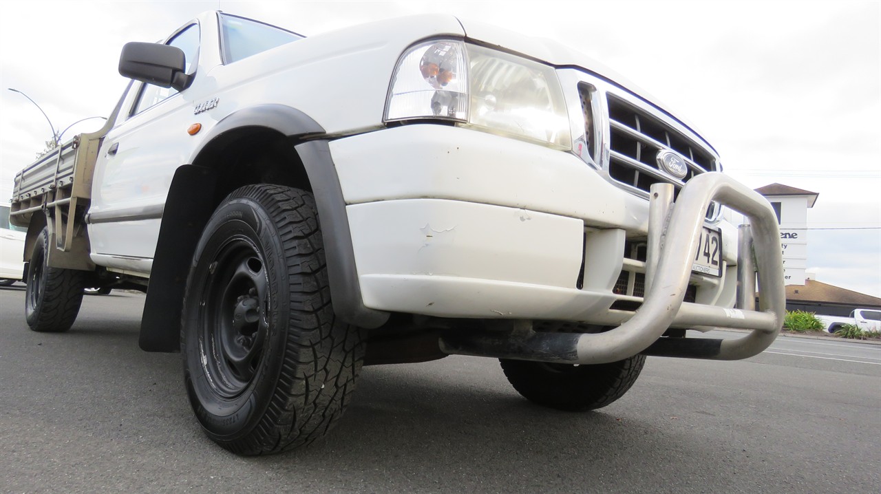 2005 Ford Courier