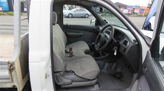 2005 Ford Courier - Thumbnail