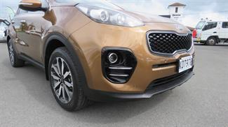 2016 Kia Sportage - Thumbnail