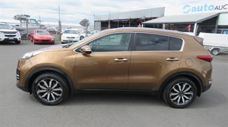 2016 Kia Sportage - Thumbnail