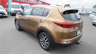 2016 Kia Sportage - Thumbnail