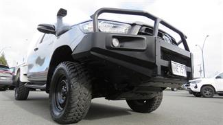 2021 Toyota Hilux - Thumbnail