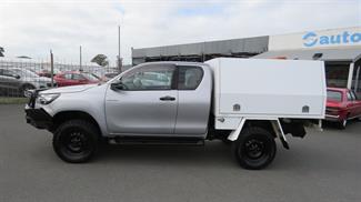 2021 Toyota Hilux - Thumbnail