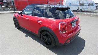 2024 Mini Hatch - Thumbnail