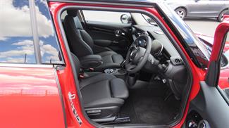 2024 Mini Hatch - Thumbnail