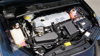 2014 Toyota Prius - Thumbnail