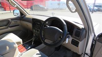 1998 Toyota Landcruiser - Thumbnail