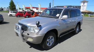 1998 Toyota Landcruiser - Thumbnail