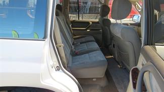 1998 Toyota Landcruiser - Thumbnail