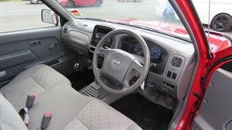 2003 Nissan Navara - Thumbnail