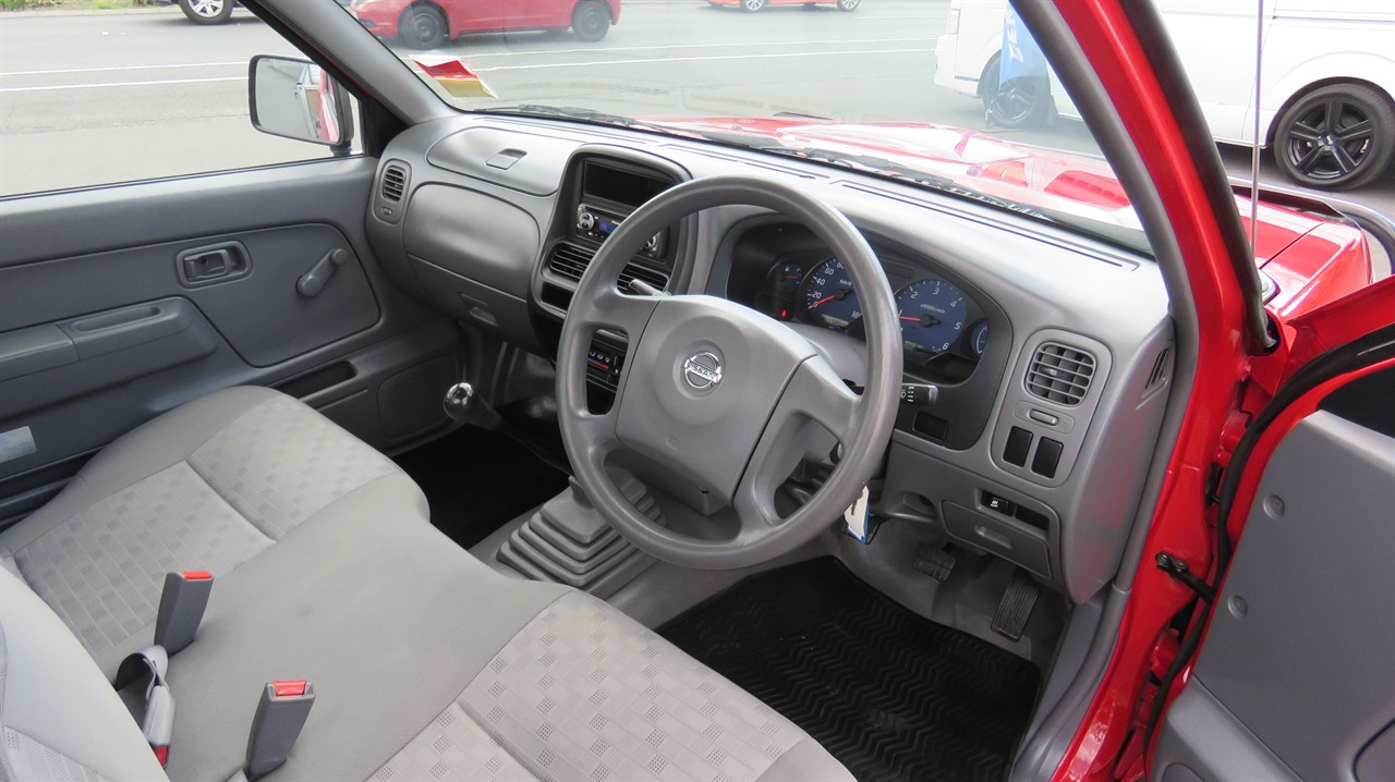 2003 Nissan Navara
