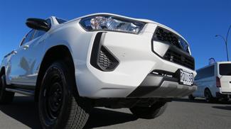 2026 Toyota Hilux - Thumbnail