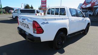 2026 Toyota Hilux - Thumbnail