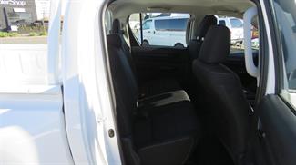 2026 Toyota Hilux - Thumbnail