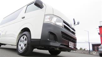 2012 Toyota Hiace - Thumbnail