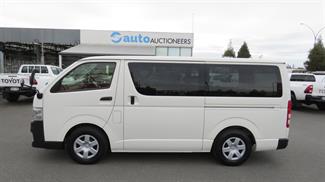 2012 Toyota Hiace - Thumbnail