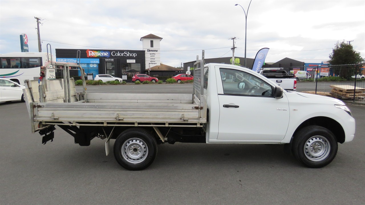 2017 Mitsubishi Triton