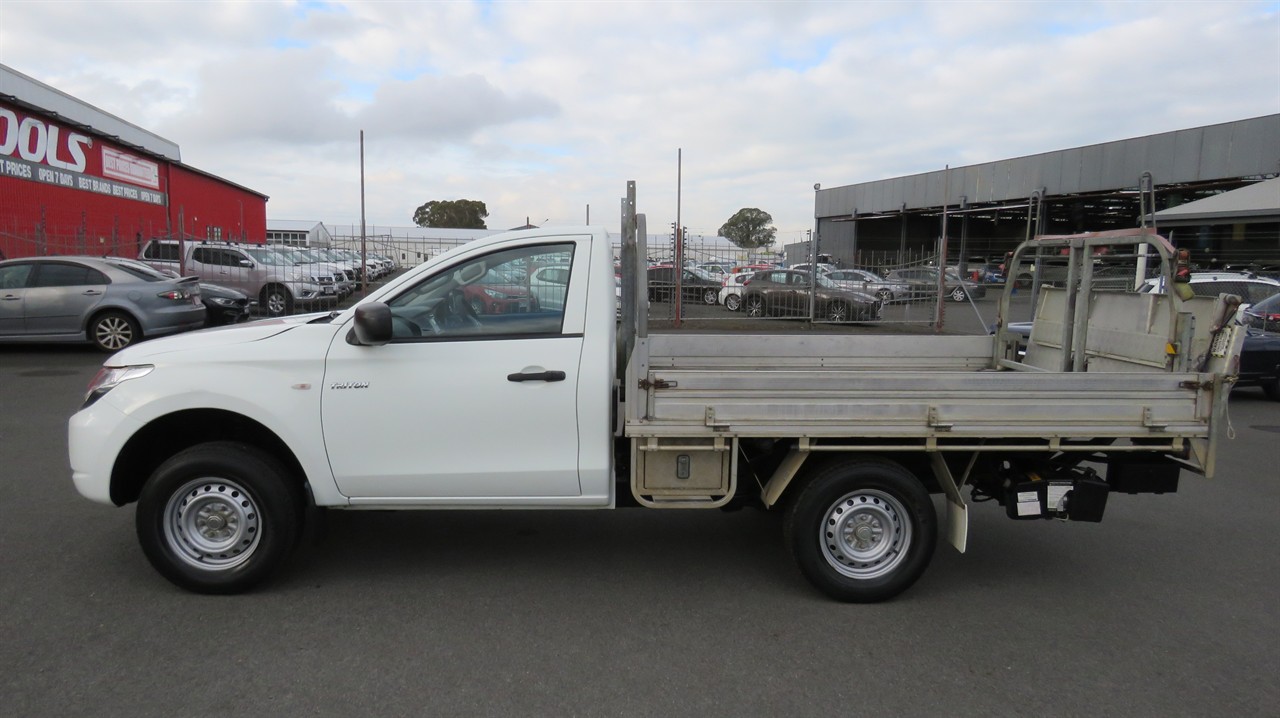 2017 Mitsubishi Triton