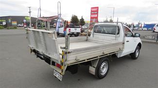 2017 Mitsubishi Triton - Thumbnail
