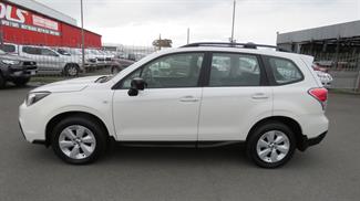 2017 Subaru Forester - Thumbnail