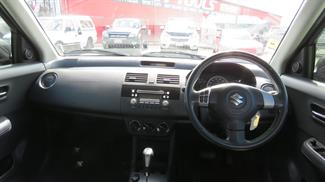 2009 Suzuki Swift - Thumbnail