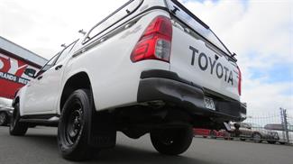 2019 Toyota Hilux - Thumbnail