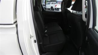 2019 Toyota Hilux - Thumbnail