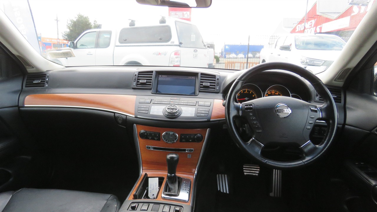 2005 Nissan Fuga