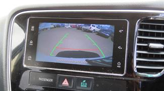 2016 Mitsubishi Outlander - Thumbnail