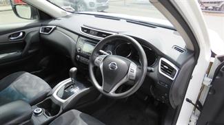 2014 Nissan X-Trail - Thumbnail